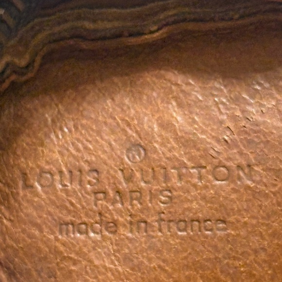 Auth Vintage Louis Vuitton Monogram mini Danube pouch - Picture 12 of 15